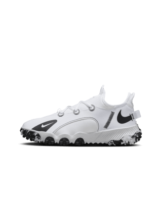 Nike Future Field kids’ cleats